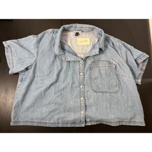 NWT Universal Thread women’s denim button up short sleeve shirt size 3X